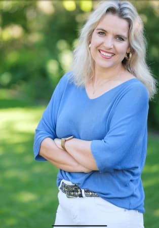 Mevr. M.C. (Martine) Zee (Nieuwlaar)