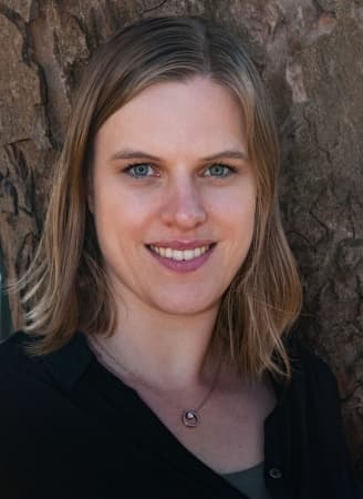 Mevr. ir. J.H. (Hanneke) Kraaijenveld