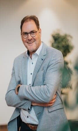 Dhr. C. (Cees) van Klinken RAB