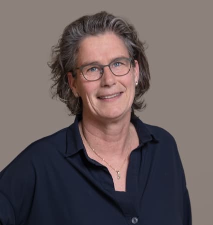 Mevr. ing. E.A.M.C. (Esther) van den  Wijngaart